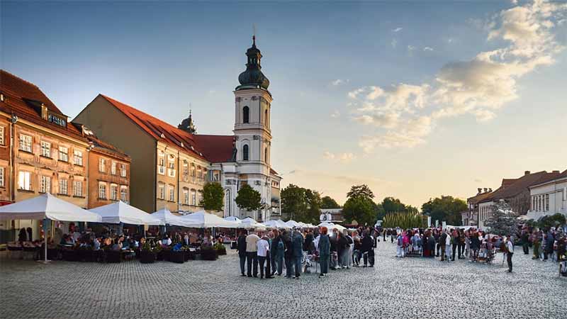 Korzyści płynące z uczestnictwa w gorzowskich targach i wydarzeniach biznesowych